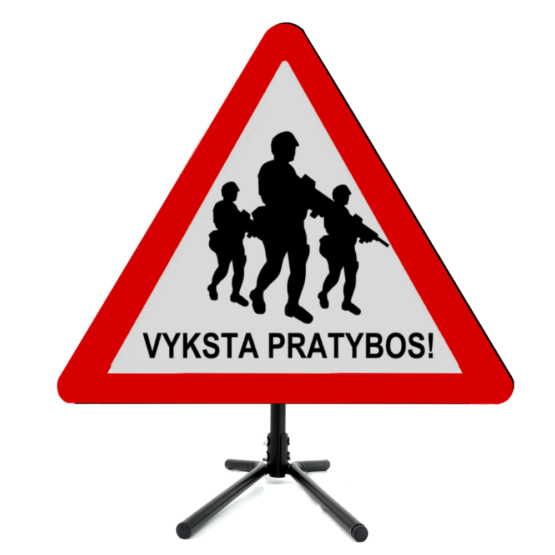 Pastatomas ženklas "Vyksta Karinės Pratybos"