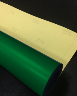 Žalia šviesą atspindinti atšvaitinė plėvelė